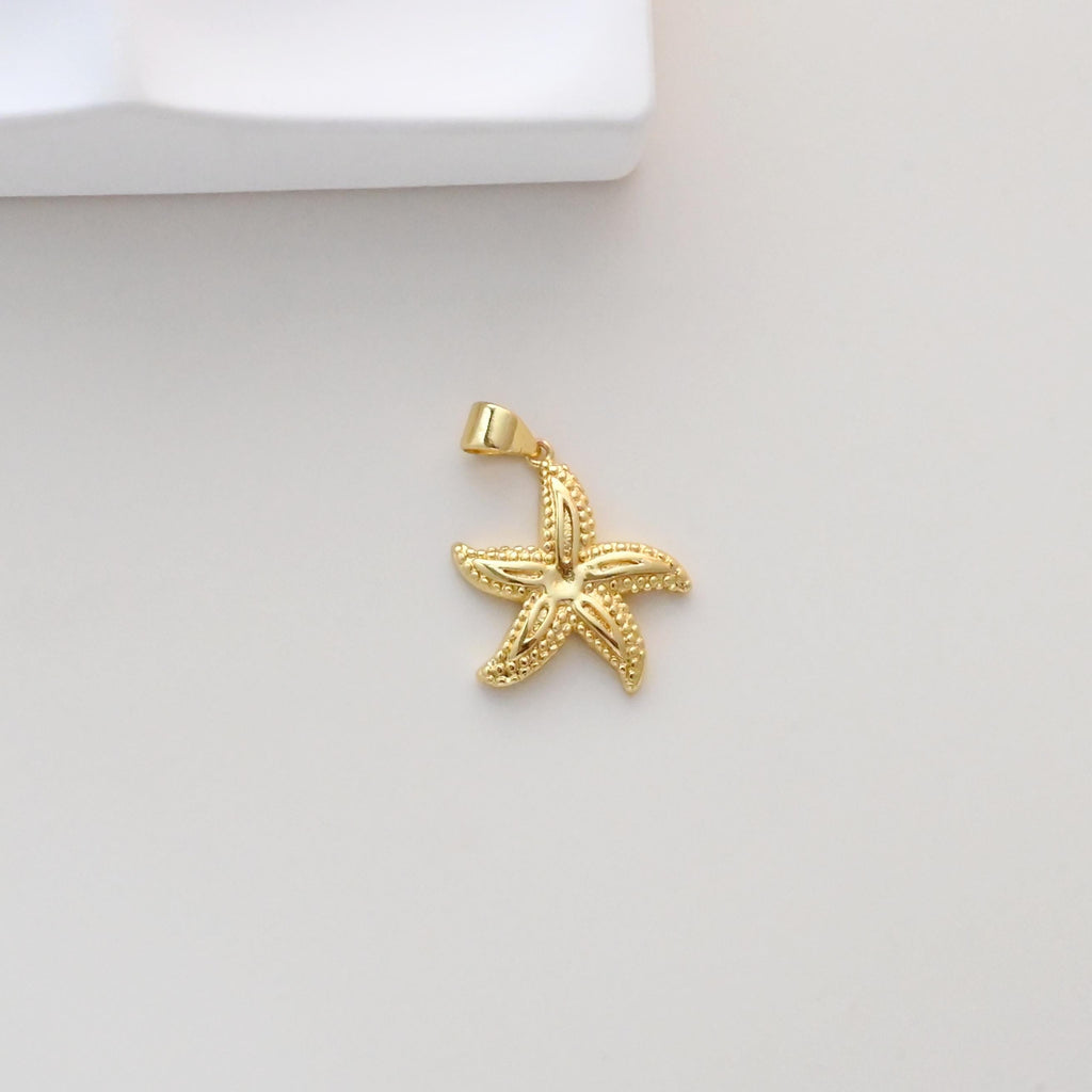 Starfish Charm, Gold Marine Life Pendant, 18k Gold Plated Brass, Necklace Making, Jewelry Findings S1318