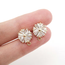 تحميل الصورة إلى عارض المعرض، أقراط على شكل زهرة من الزركونيا المكعبة، مطلية بالذهب مع حلقة، مضادة للحساسية، أدوات يدوية الصنع، لوازم صنع الأقراط بنفسك D0262