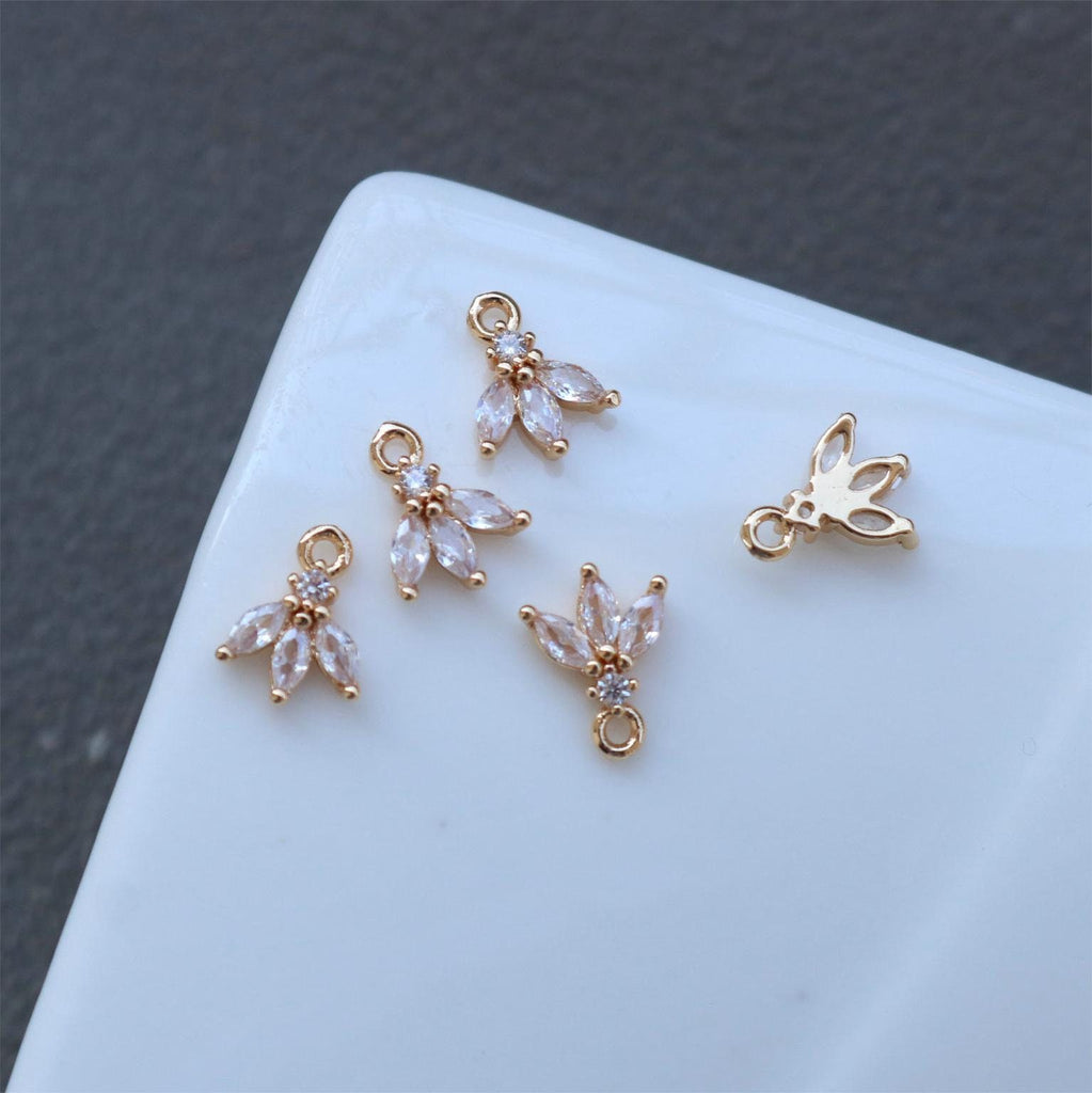 Tiny Leaf Connector, Cubic Zircon Crystal Leaf Pendant, CZ Earring Charms,  Gold Plated Brass Earring Charms, Jewelry Findings HL011-F194