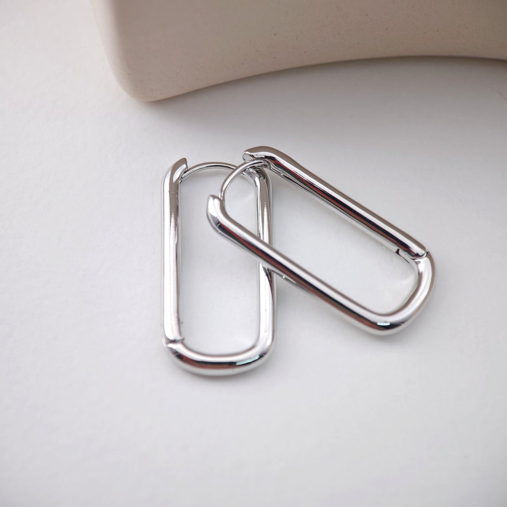 Gold U Shape Hoop Earring, 28.6*14mm, 18K Gold Plated Leverback Earrings, Huggie Hoops Earring D0129