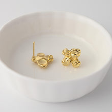 Load image into Gallery viewer, Pleated Flower Earrings Post With Loop, 18K Gold Plated, Nickel Free, S925 Silver Pin, Ear Stud Hypoallergenic Earring Findings D0447