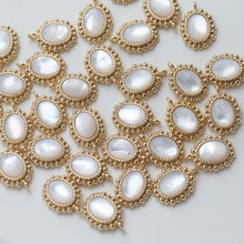 Cargar imagen en el visor de la galería, Colgante de concha ovalada, concha negra, dije de concha blanca, dije de concha bohemio, accesorios para joyería de concha ovalada GZ771