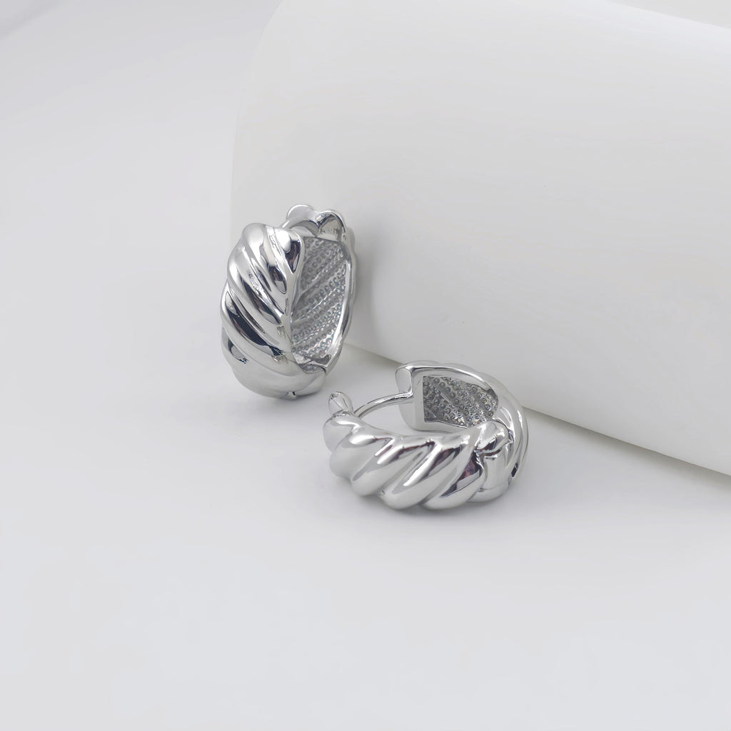 Gold Round Pleated Ear Hoops, 18K Gold/Silver Plated Leverback Earrings, Huggie Hoops Earring D0569