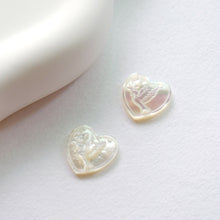 Load image into Gallery viewer, Heart White Mother-of-Pearl, MOP Shell Pendant, Sector White Nacre, Shell Charm, Mother of Pearl Jewelry Making Findings RY013