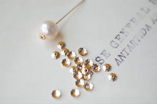 Load image into Gallery viewer, 50pcs- 14K Gold Filled Bead Caps, Flower Bead Caps, 3mm,4mm,5mm,6mm, Flower Spacer Beads, USA, 1/20 GF Jewelry Making BL009