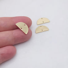 Load image into Gallery viewer, 10pcs Half Circle Connector with 2 holes, 14K Gold Plated, Semi-Circle Connectors, 21*11mm Jewelry Findings ZZ090-D0005