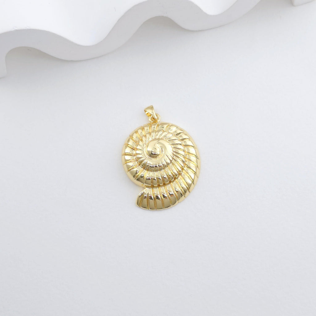 Gold Marine Life Pendant, 18k Gold Plated Brass Charm, Polish Gold Shell Pendant, Starfish Charm, Necklace Making, Jewelry Findings S1299