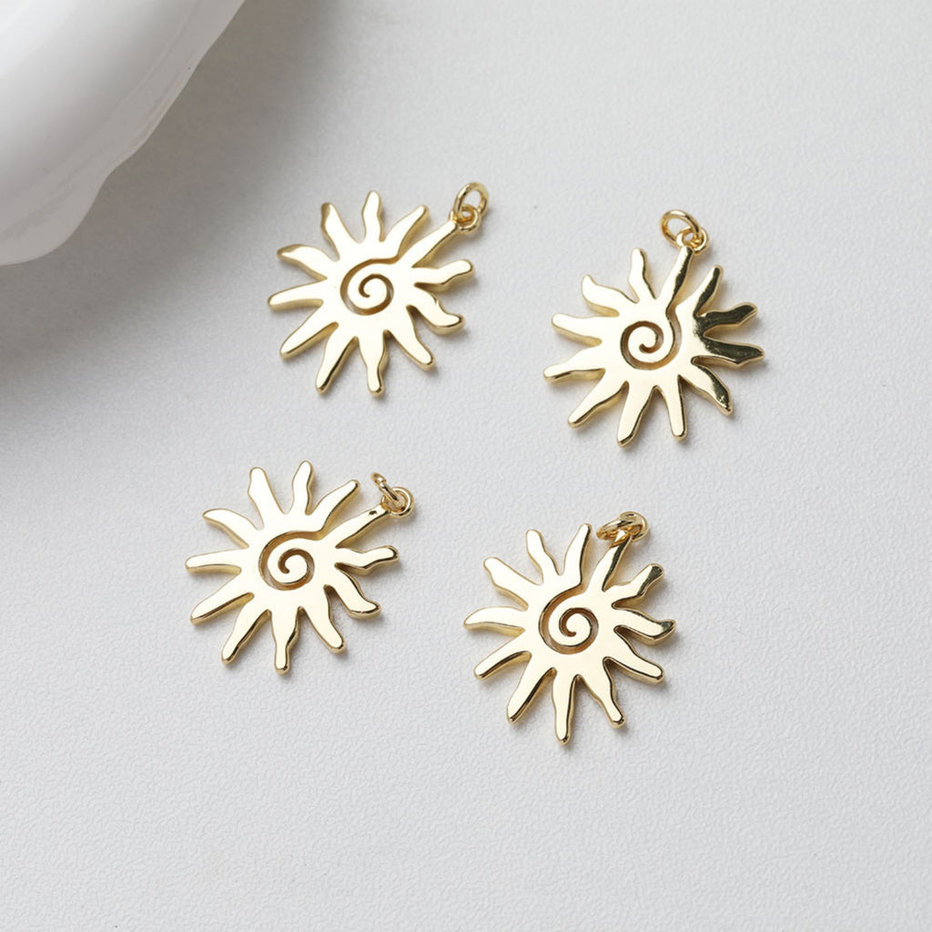 14k Gold Sun Charm, Sun With Rays Pendant, 18.4*21.6mm, Necklace Making Charm, Jewelry Findings GT024-S20673
