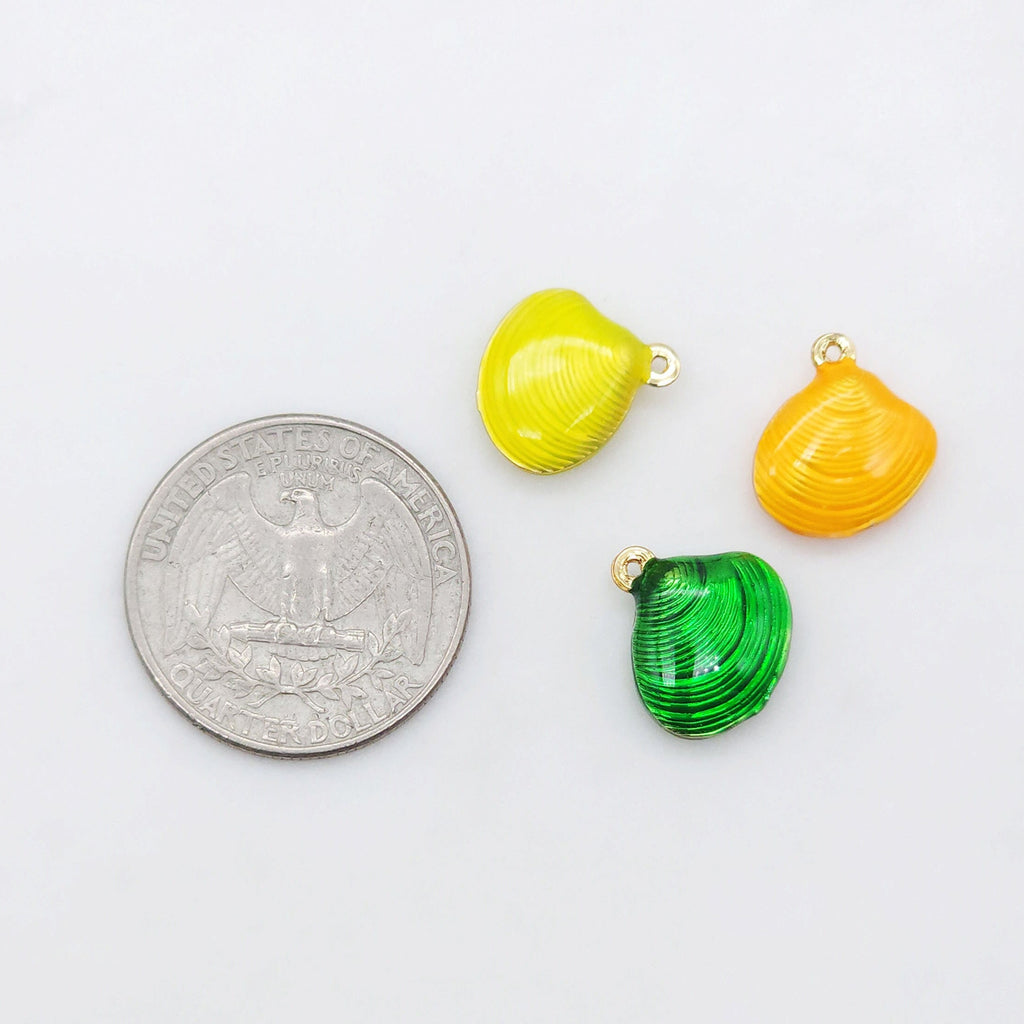 Enamel SeaShell Charms, 18K Gold Plated, Shell Pendant, Beach Charm, Necklace Making Charms, Jewelry Findings S20517