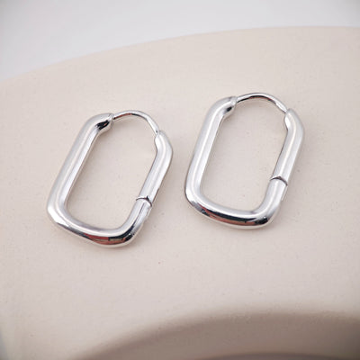 Gold U Shape Hoop Earring, 26.4*18.3mm, 18K Gold Plated Leverback Earrings, Huggie Hoops Earring D0123