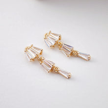 Load image into Gallery viewer, CZ Pave Leaf Charm, Cubic Pendant, Earring Charms, Real Gold Plated Brass Earring Charms, Jewelry Findings D0061