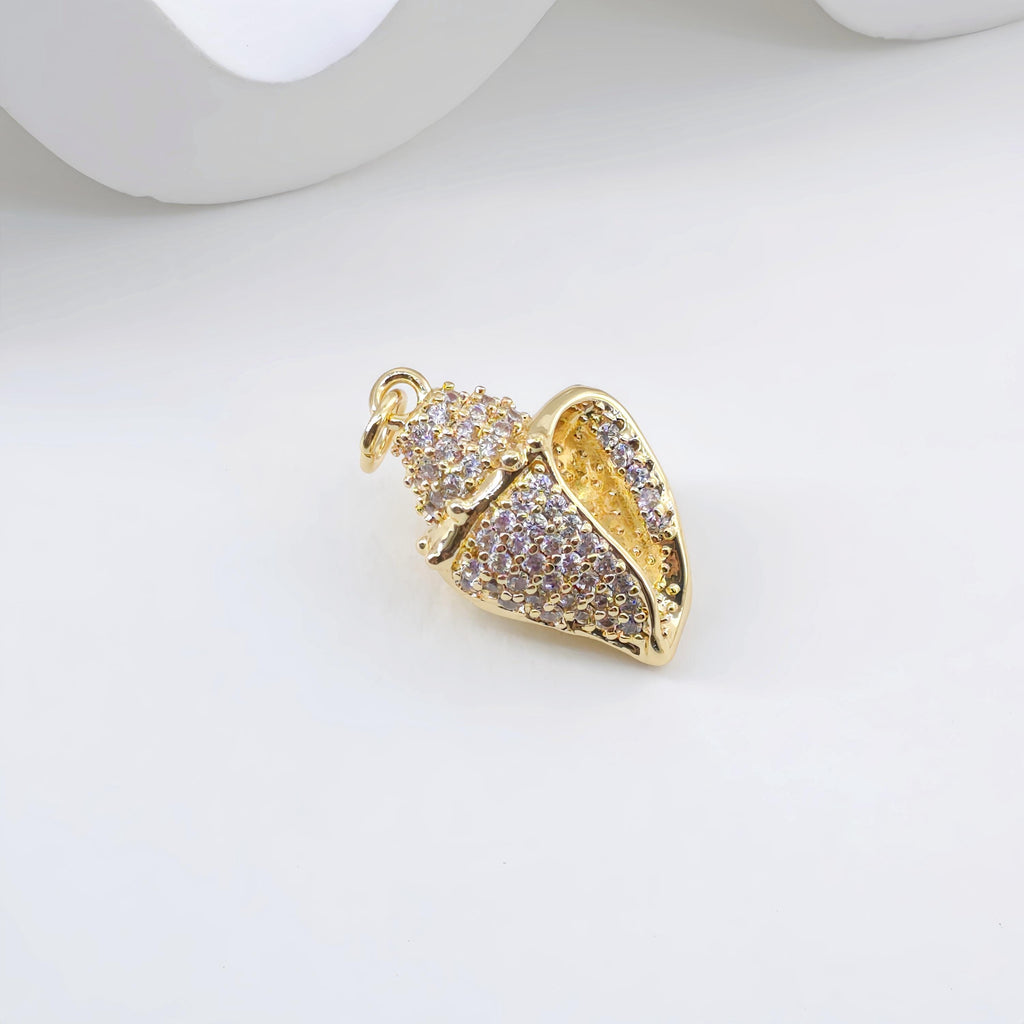 Gold Plated Seashell Charm, Seashell Pendant, 18k Gold Plated Brass, Bracelet Making, Jewelry Findings S1291