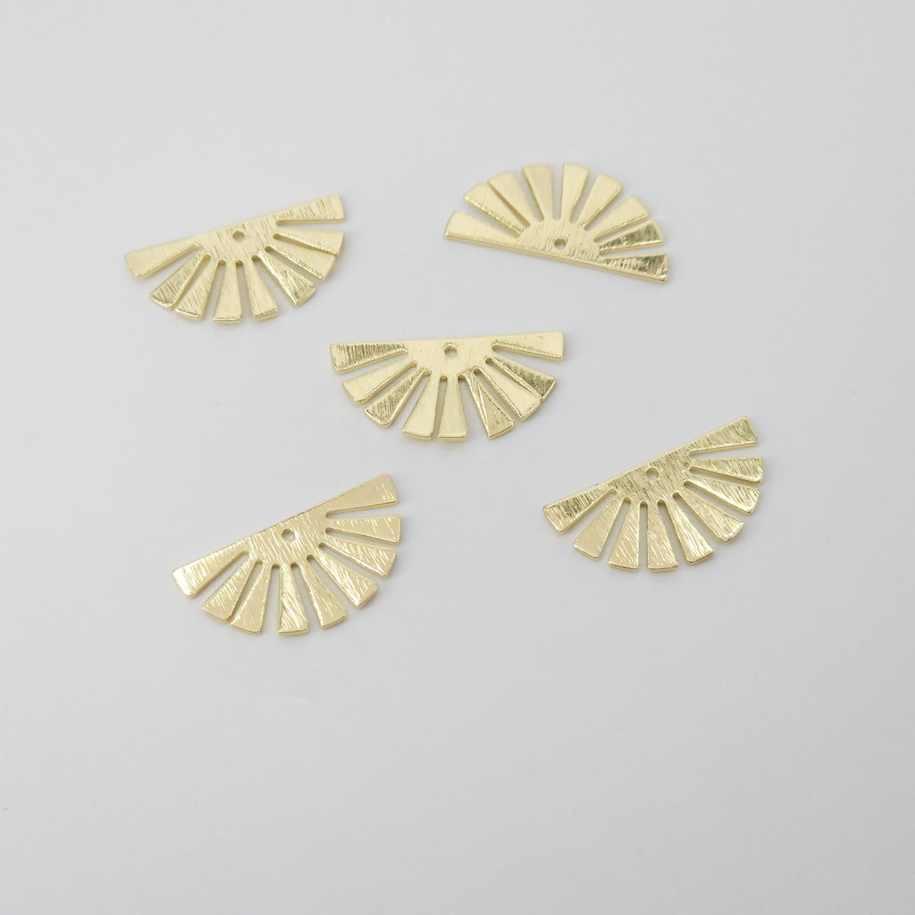 10 dijes semicirculares chapados en oro de 18 quilates, accesorios de arcilla para hacer aretes, suministros hechos a mano para hacer aretes, D0003