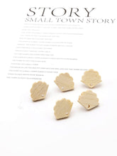 Load image into Gallery viewer, 4PCS  Wood Earrings,  FanShaped Wooden Earrings for women,Reclaimed Ash Wood, Nickel Free, Geometric Statement Earrings Finding  JT907