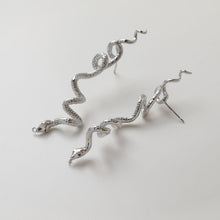 تحميل الصورة إلى عارض المعرض، قرط أذن على شكل ثعبان مع حلقة، ذهب/فضة عيار 14 قيراط، قرط فضة S925 خالٍ من النيكل، قرط أذن على شكل ثعبان مع حلقة GZ733