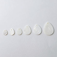 Load image into Gallery viewer, 10pcs Drop Shape Shell Pendant, Shell Charm, Earring Making Findings, Jewelry Making Findings RY063