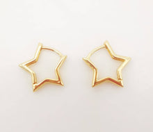 Load image into Gallery viewer, 10pcs Gold Star Shape Ear Hoops, 16x15mm, 18K Gold Plated Leverback Earrings, Star Huggie Hoops Earring S1062