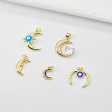 Load image into Gallery viewer, Cubic Crescent Moon Charm, 18K Gold Plated Moon Pendant, Micro CZ Pave OX Horn Charms, Jewelry Findings S20698