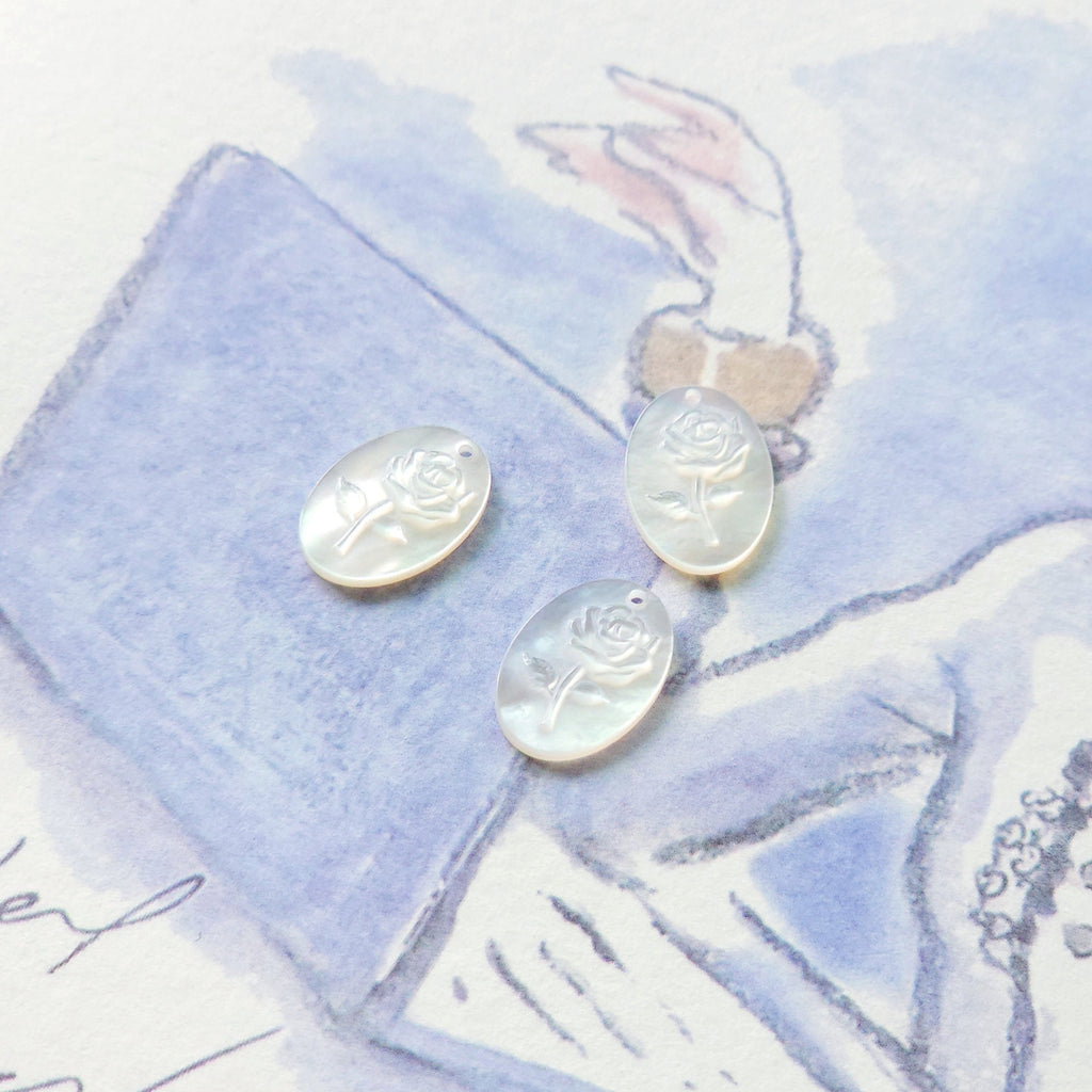 Oval-shaped Rose Mother-of-Pearl, MOP Shell Pendant, Engraved White Nacre, Shell Charm, Mother of Pearl Jewelry Making Findings RY031