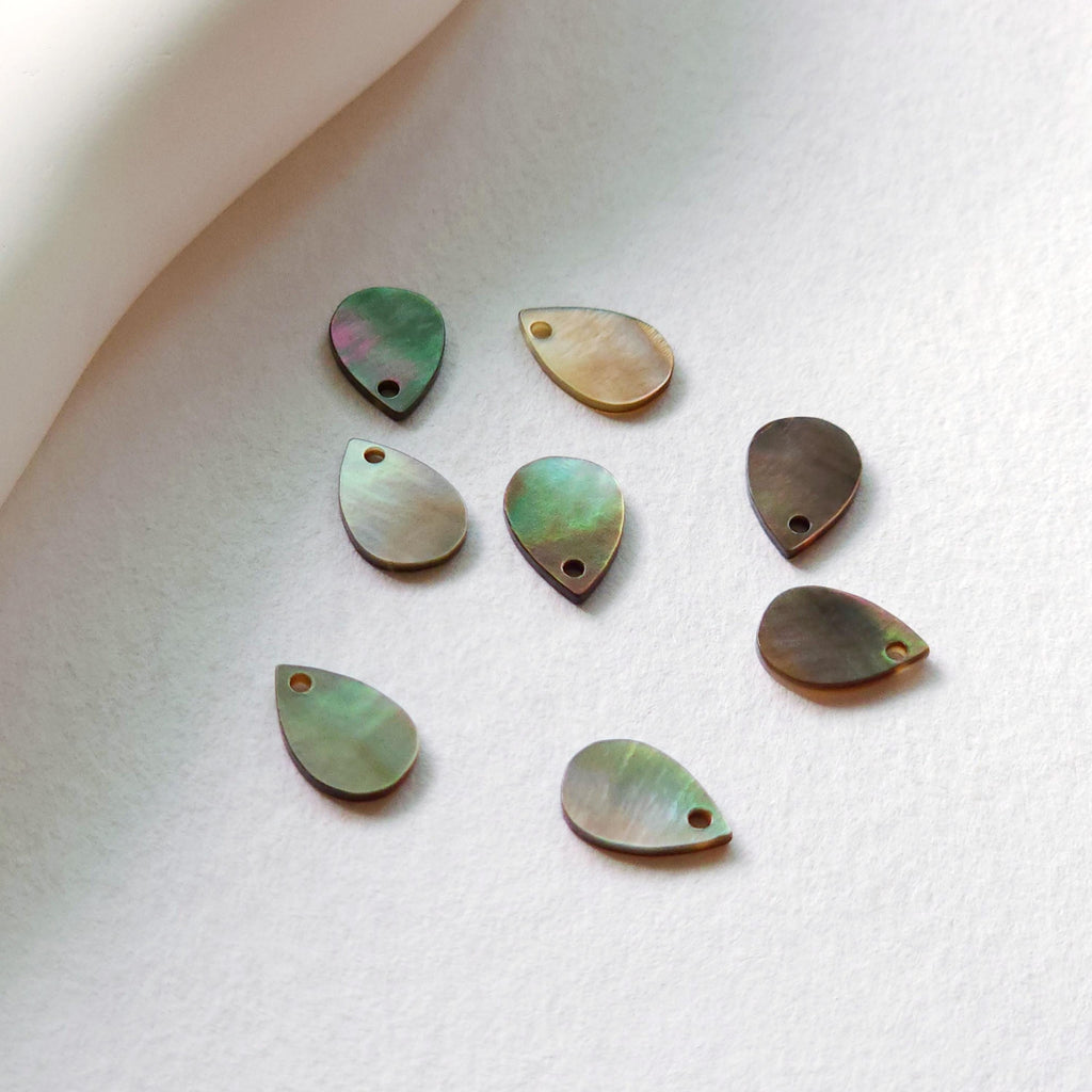 Drop Black Mother-of-Pearl, MOP Shell Pendant, Engraved Black Nacre, Shell Charm, Shell Jewelry Making Findings RY047