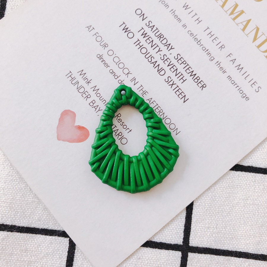 10 قطع من قلادة على شكل قطرة، قلادة من الراتنج لصنع المجوهرات، العثور على الخرز بنفسك MY020