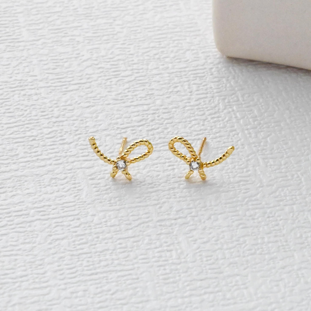 Bow Tie Earring Post With Loop, 18K Gold Plated, Green CZ Pave, Nickel Free Earrings, Bow Tie Ear Stud with Loop D0467