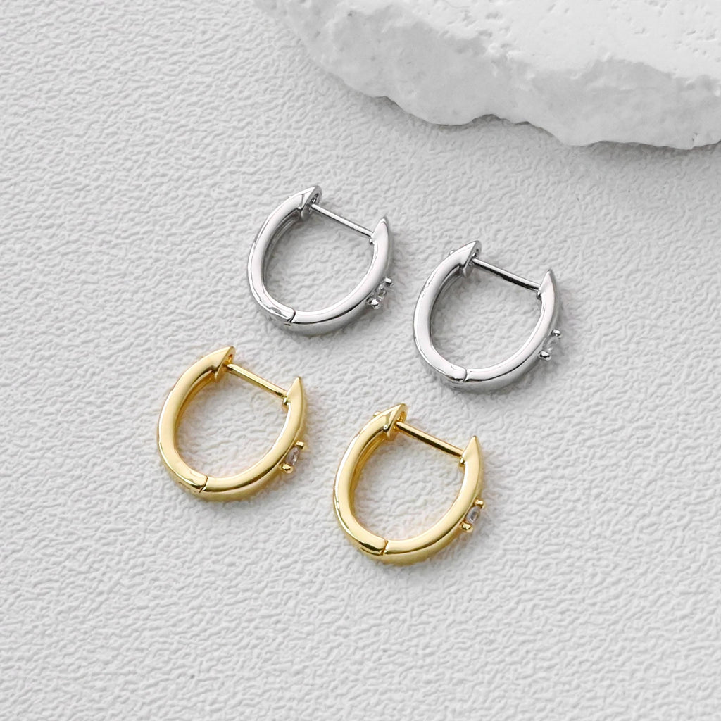 Gold Ear Hoops Pave CZ, Oval Hoops, 15.5mm, 18K Gold Plated Leverback Earrings, Huggie Hoops Earring D0556