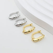 Load image into Gallery viewer, 18K Gold Plated Twisted Hoop Earring, Huggie Hoops Earring Parts, Lever Back, 18.6*13.5mm, U Shape Hoop earring for Jewelry Making D0269