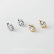 تحميل الصورة إلى عارض المعرض، قرط أذن غير منتظم من الزركونيا، ذهب/فضة عيار 14 قيراط، قرط فضة S925 خالٍ من النيكل، على شكل عين مع حلقة GE015