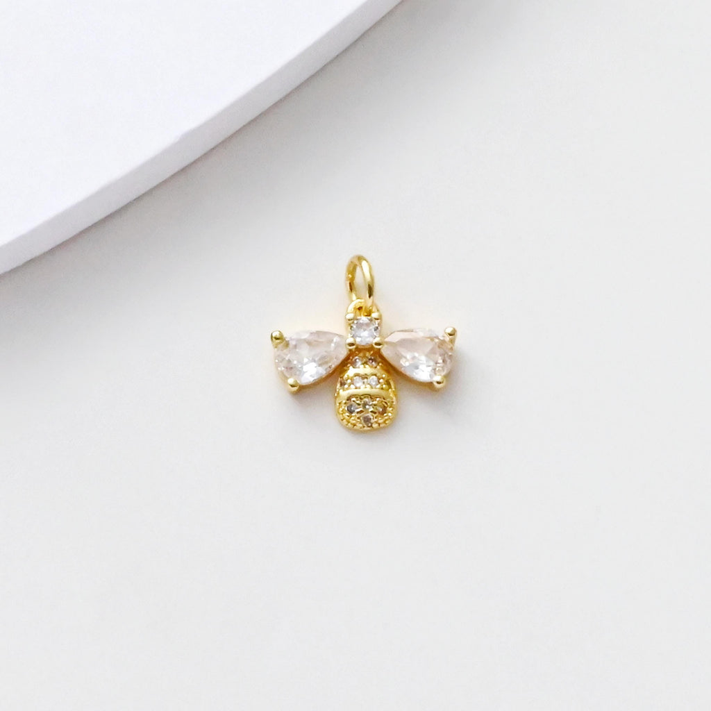Sika deer/bee Pendant, CZ Pave Animals Charms, 18K Gold Plated Round Charms, For Bracelet And Necklace Making, Jewelry Findings S1378