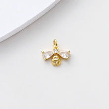 Load image into Gallery viewer, Sika deer/bee Pendant, CZ Pave Animals Charms, 18K Gold Plated Round Charms, For Bracelet And Necklace Making, Jewelry Findings S1378