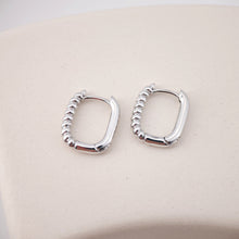 Load image into Gallery viewer, U Shape Earring Hoop, Hammered Huggie Hoops Earring Finding, Ear Hoops, 15.4*13mm, hoop earrings D0116