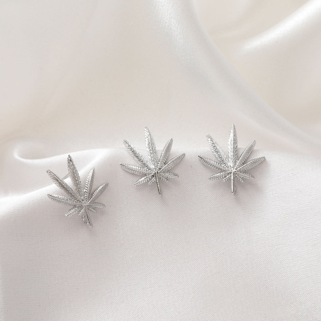Gold/Silver Maple leaves Earring Post With Loop, S925 Silver Ear Pin Nickel Free Earrings, Hypoallergenic Earring Findings JJ020