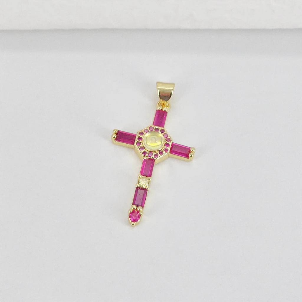 Dijes de cruz, colgante de cruz con pavé de circonitas, varios estilos de cruz, latón chapado en oro de 18 quilates, dijes para hacer collares, accesorios de joyería S20773