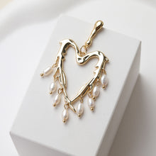 Load image into Gallery viewer, Melted Heart Pendant, Heart Charms, 14K Gold/Silver Plated Heart Pendant, Jewelry Findings GE126