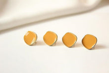 Cargar imagen en el visor de la galería, Poste cuadrado de esmalte, broche de plata S925, pendientes de oro de 14 quilates sin níquel, 15 mm, forma irregular con aro BB082