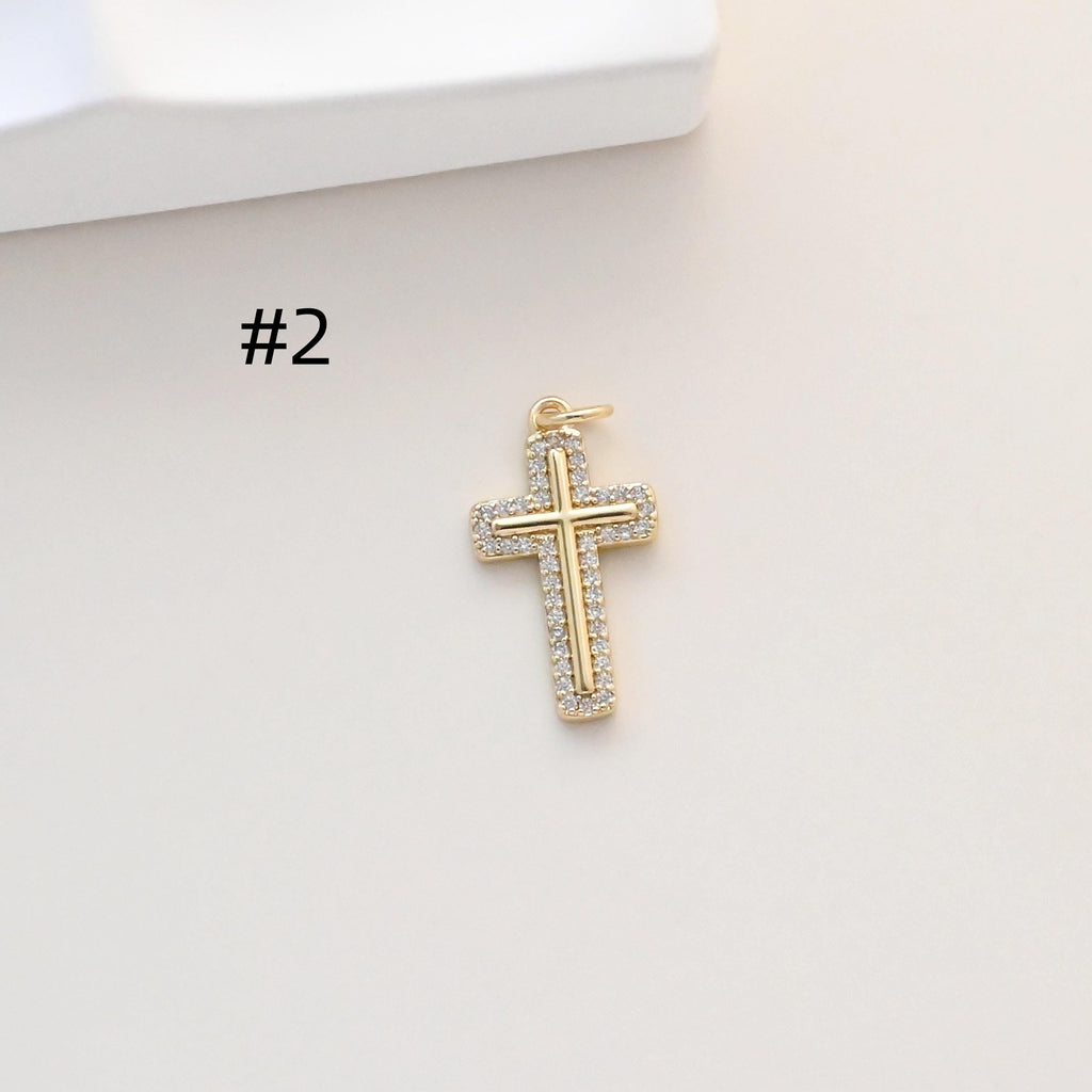 Dijes de cruz, colgante de cruz con pavé de circonitas, colgante religioso, latón chapado en oro de 18 quilates, dijes para hacer collares, accesorios de joyería S1333