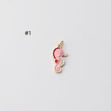 Cargar imagen en el visor de la galería, Colgante de delfín/caballito de mar, dijes de vida marina esmaltados, chapados en oro de 18 quilates, para hacer pulseras y collares, accesorios de joyería S1410
