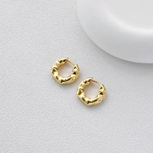 Load image into Gallery viewer, Gold Hammered Ear Hoops, 18mm, 18K Gold Plated Leverback Earrings, Huggie Hoops Earring S1106-D