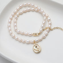 Load image into Gallery viewer, Tulips Oval Shell Pendant, 14K Gold/Silver, Oval Charm, Real Gold Plated, Jewelry Making Findings GZ507