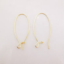 Load image into Gallery viewer, 20pcs- Hoop Earring Finding, 20mm, 30mm, 14K Gold Plated Nickel Free Oval Earring Hoops, DIY Earring Charms, Earring Making Findings Z087