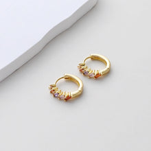 Cargar imagen en el visor de la galería, Aro de oreja con hoja arcoíris de circonita cúbica, aro huggie chapado en oro, cierre de palanca, accesorios para pendientes DIY, materiales para pendientes hechos a mano D0532-D0543