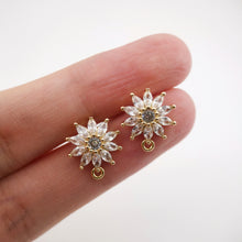 تحميل الصورة إلى عارض المعرض، أقراط على شكل زهرة من الزركونيا المكعبة، مطلية بالذهب مع حلقة، مضادة للحساسية، أدوات يدوية الصنع، لوازم صنع الأقراط بنفسك D0031