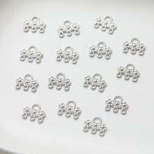 Load image into Gallery viewer, Multi Strand Connector, Loop Pendant, Multi Strand Ends, 14K Gold Plated, Necklace Jewelry Findings JG015