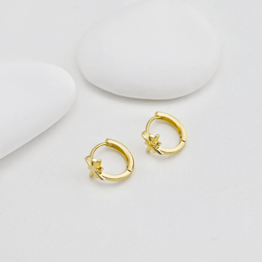 Star Ear Hoops, Round Hoops, 14.5mm, 18K Gold Plated Leverback Earrings, Huggie Hoops Earring D0535