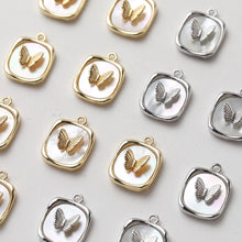 Load image into Gallery viewer, MOP Charm, Butterfly Pendant, Mother of Pearl Charm, Bracelet Necklace Making, 14K Gold Plated Jewelry Findings GZ661