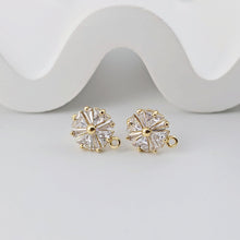 تحميل الصورة إلى عارض المعرض، أقراط على شكل زهرة من الزركونيا المكعبة، مطلية بالذهب مع حلقة، مضادة للحساسية، أدوات يدوية الصنع، لوازم صنع الأقراط بنفسك D0262