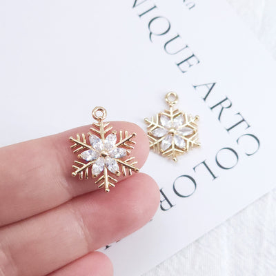 Snowflake Charm, Cubic Zircon Crystal Snowflake Pendant, CZ Earring Charms,  Real Gold Plated  Earring Charms, Jewelry Findings ZR012-F043