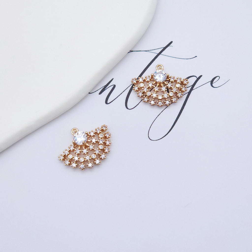 Dije de abanico con pavé de circonita cúbica, colgante de abanico de cristal de circonita cúbica, colgante para pulsera y collar, dije chapado en oro, accesorios de joyería ZR001-F107