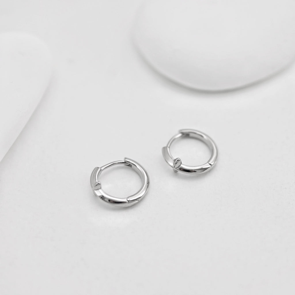 Star Ear Hoops, Round Hoops, 14mm, 18K Gold Plated Leverback Earrings, Huggie Hoops Earring D0510